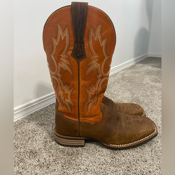 Ariat Western Cowboy Boots - Picture 3 of 9